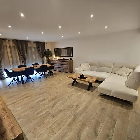 Maison De Familiale Avec Piscine * Thuir